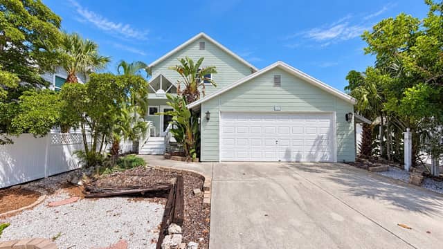 5157 SANDY BEACH AVE photo