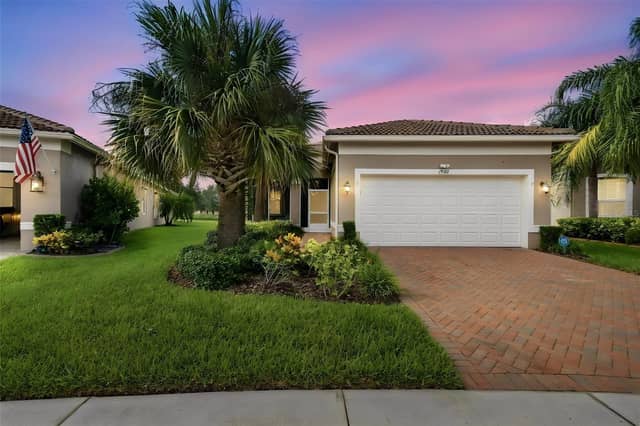 4902 SANDY GLEN WAY photo