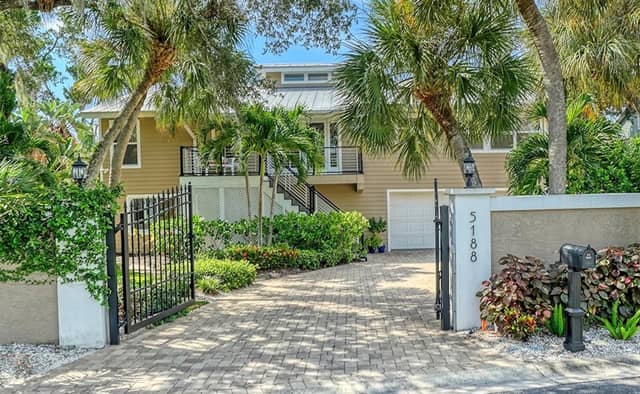 5188 SIESTA WOODS DR photo