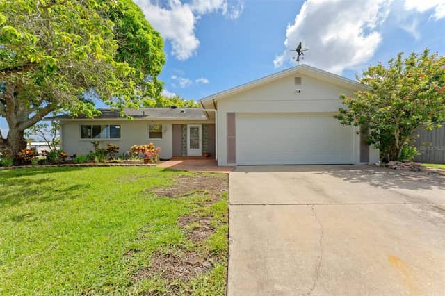 344 CROSSWINDS DR photo