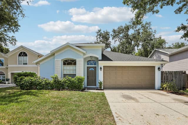 2455 HICKMAN CIR photo