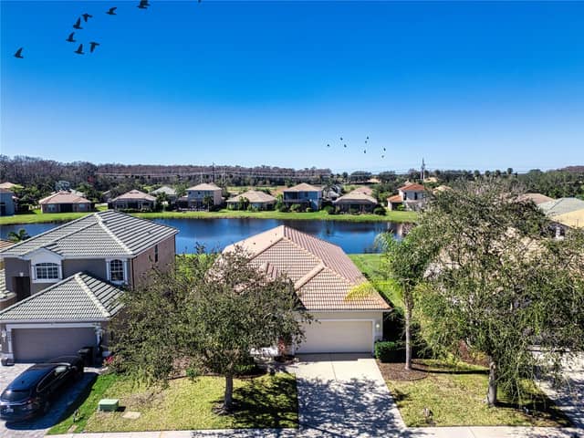 236 GOLDEN HARBOUR TRL photo