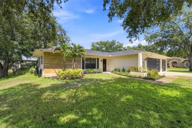 9639 ALVERNON DR photo
