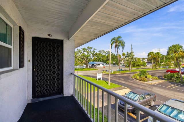 304 47TH AVENUE DR W #313 photo