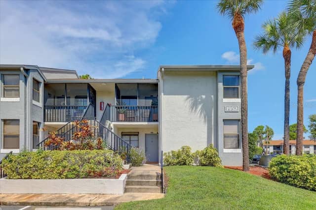 1952 LAUGHING GULL LN #1426 photo