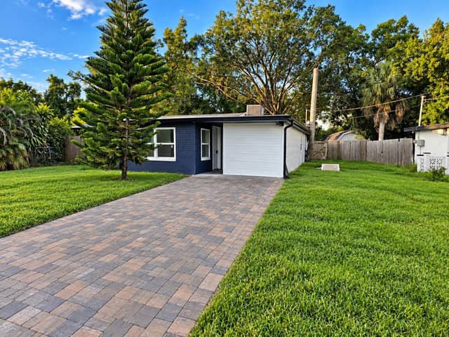 5718 MALLOW ST photo