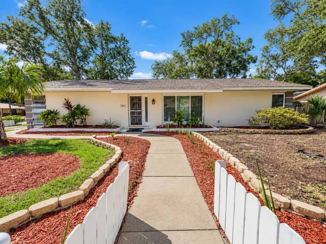 1000 ROSETREE LN photo