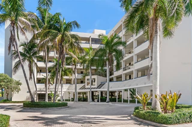 1932 HARBOURSIDE DR #214 photo