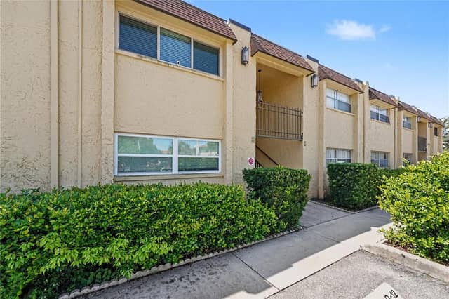 4450 40TH AVE N #D12 photo