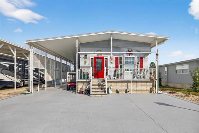 35051 CONDOMINIUM BLVD photo