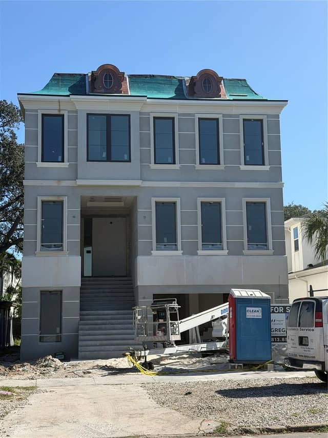 513 E DAVIS BLVD photo