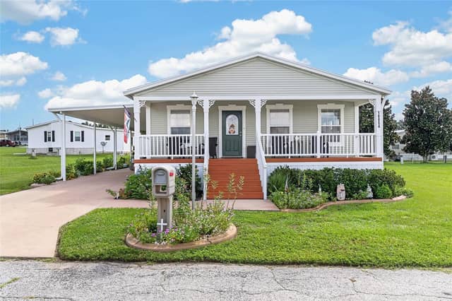 10054 COLLINGWOOD AVE photo