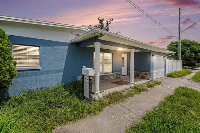 2593 38TH AVE N #B photo