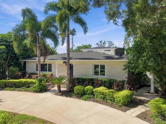 100 MONTEREY BLVD NE photo