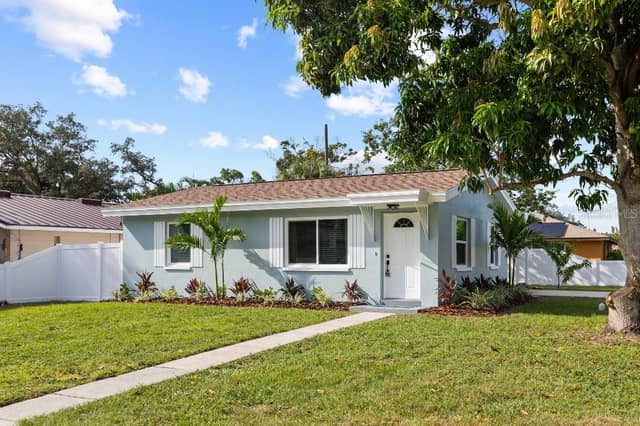 2403 ADRIAN AVE photo