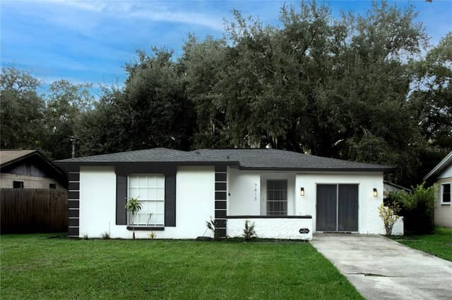 7413 LAKESHORE DR photo