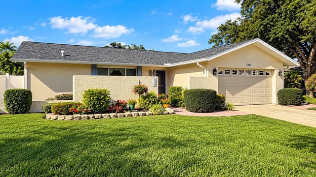 13655 LAS PALMAS DR photo