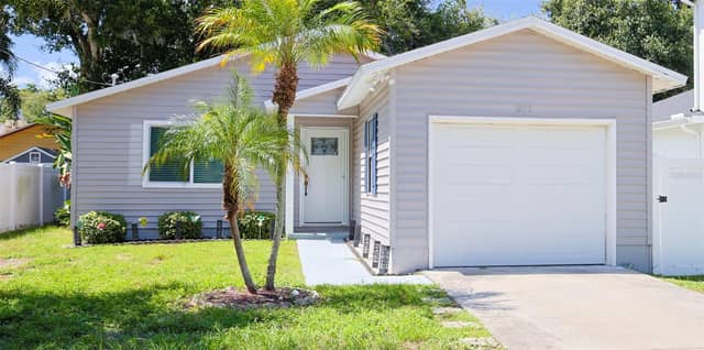 207 12TH AVE S photo