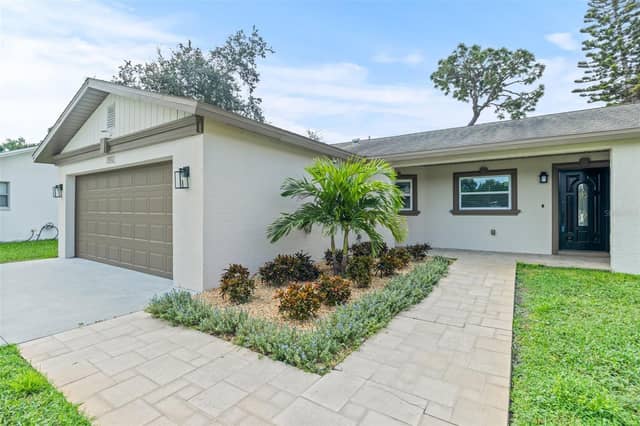 7892 SUNDOWN DR N photo