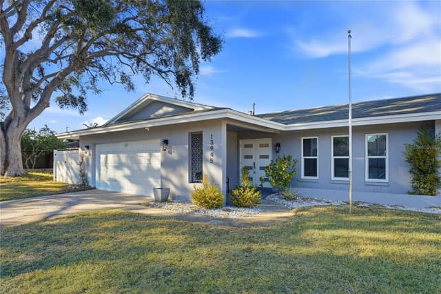 13945 106TH AVE photo