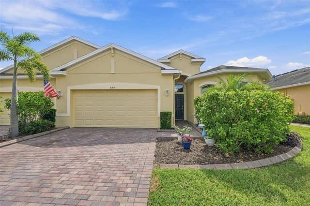 704 CHIPPER DR photo
