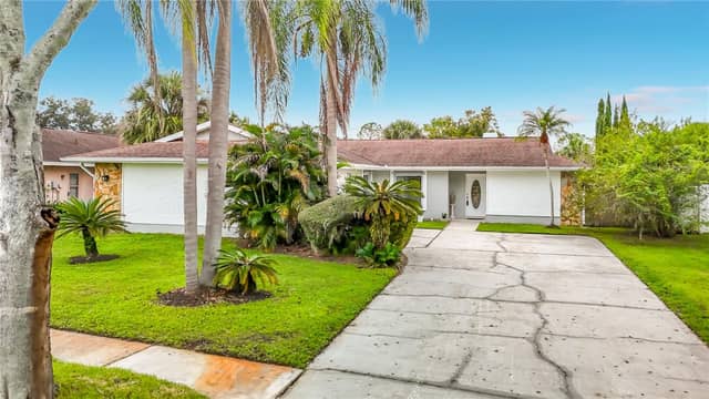 5118 BRYNN MAWR DR photo
