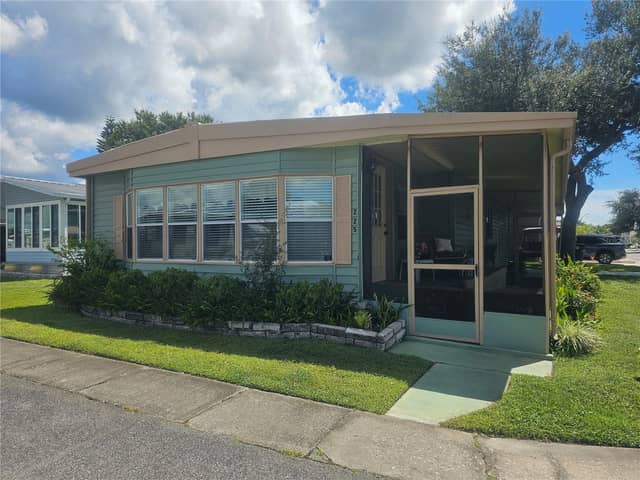 225 TARPON LANE photo