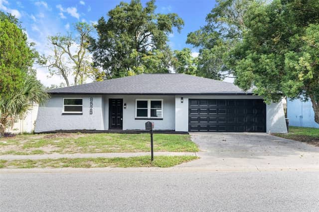 8525 BRIAR PATCH DR photo