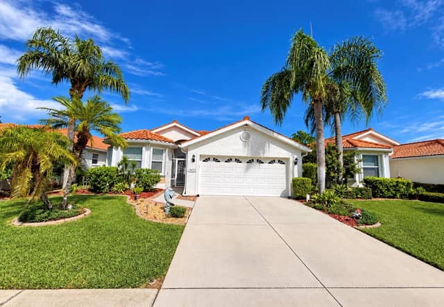 4861 SUMMERTREE RD photo