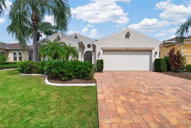 818 KING LEON WAY photo