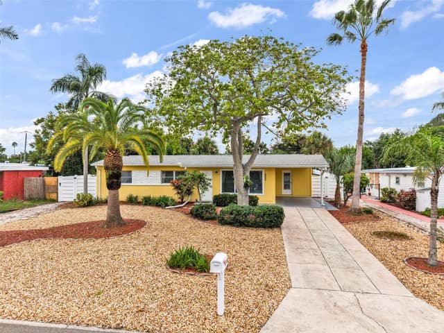 6235 COLUMBIA DR photo