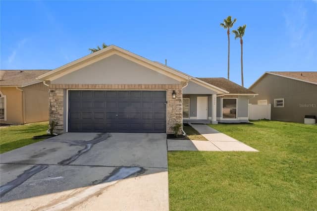 13424 SILVERCREEK DR photo