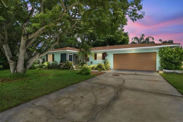 1711 N HIGHLAND AVE photo