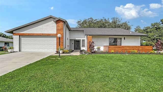 5744 AUGUSTA CIR photo
