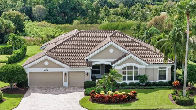 8008 ROYAL BIRKDALE CIR photo