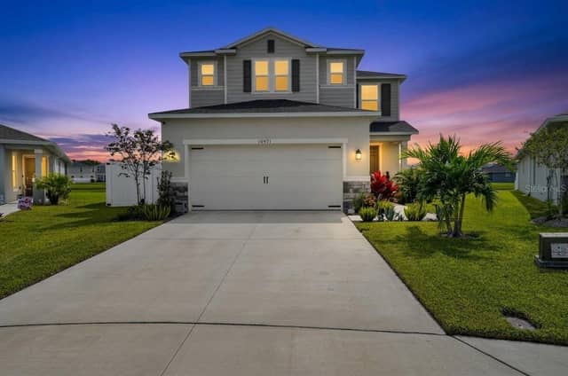 10971 BLUESTEM CV photo