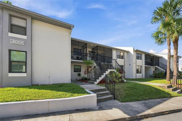 2051 SKIMMER CT W #112 photo