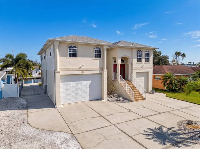 13540 MARIA DR photo