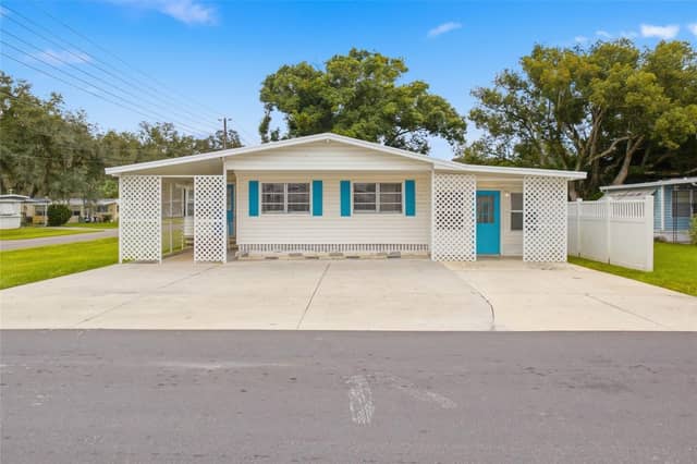 4722 AUTUMN PALM DR photo