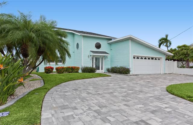 544 LILLIAN DR photo