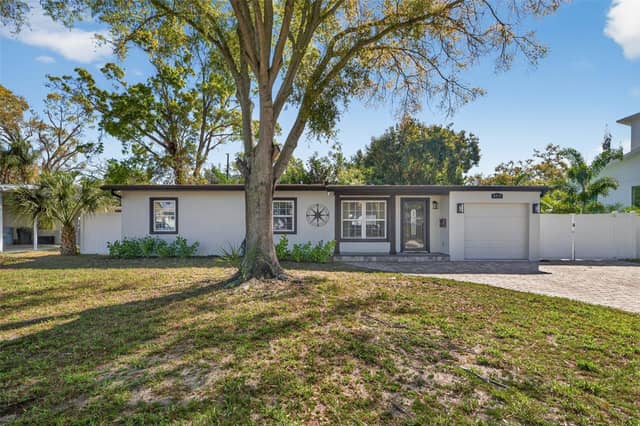 4420 POMPANO DR SE photo
