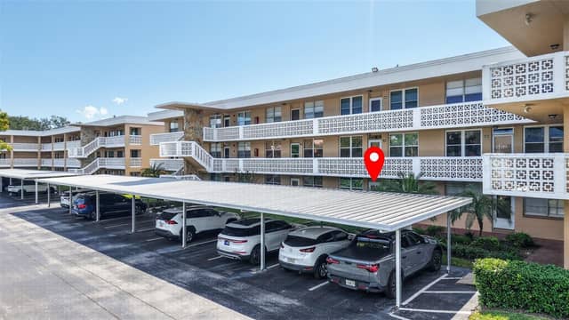5095 BAY ST NE #104 photo