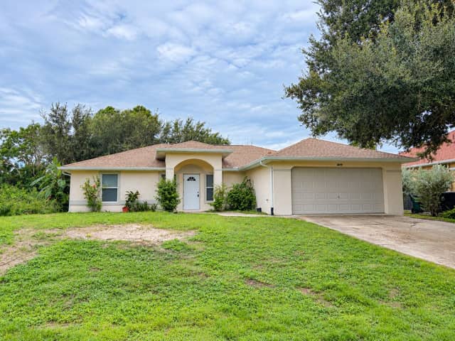 8439 GLOVER AVE photo