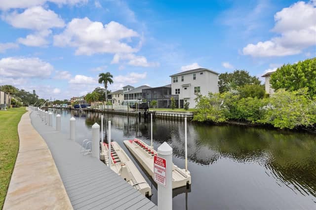 381 MOORINGS COVE DR #9B photo