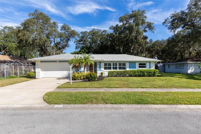 179 SUNSHINE DR photo