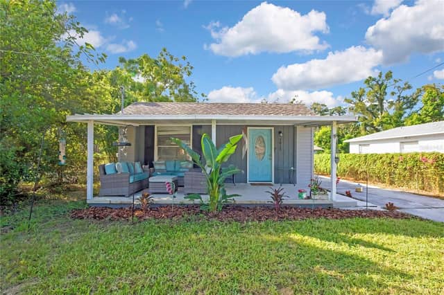 1815 E SEWARD ST photo