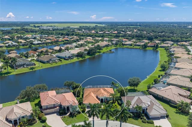 2889 GRAZELAND DR photo