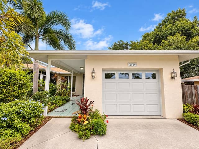 4709 BROOKSDALE DR photo