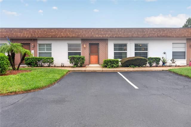 6176 CHESHAM DR #8 photo