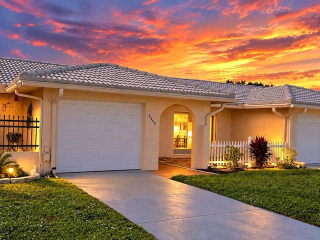 5444 GLEN IVY PL N photo